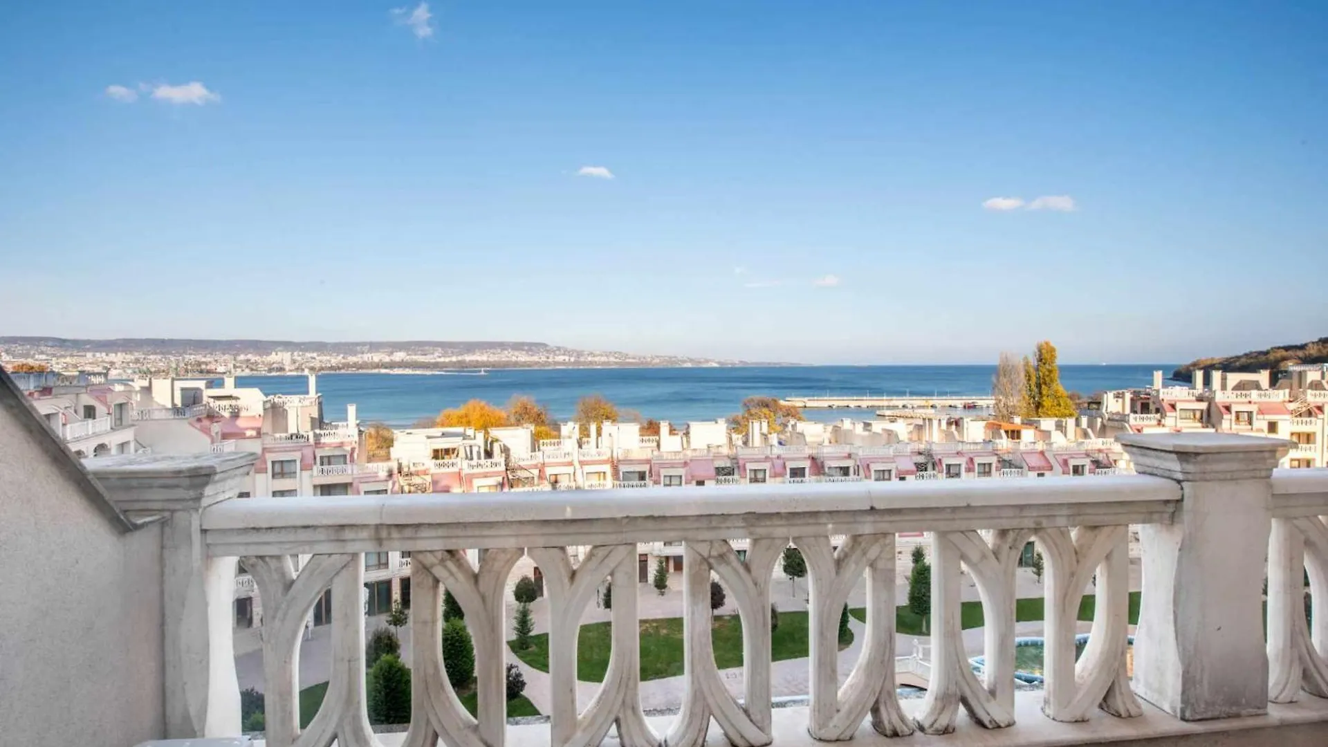 Azur Del Mar Seaview Apartment Varna