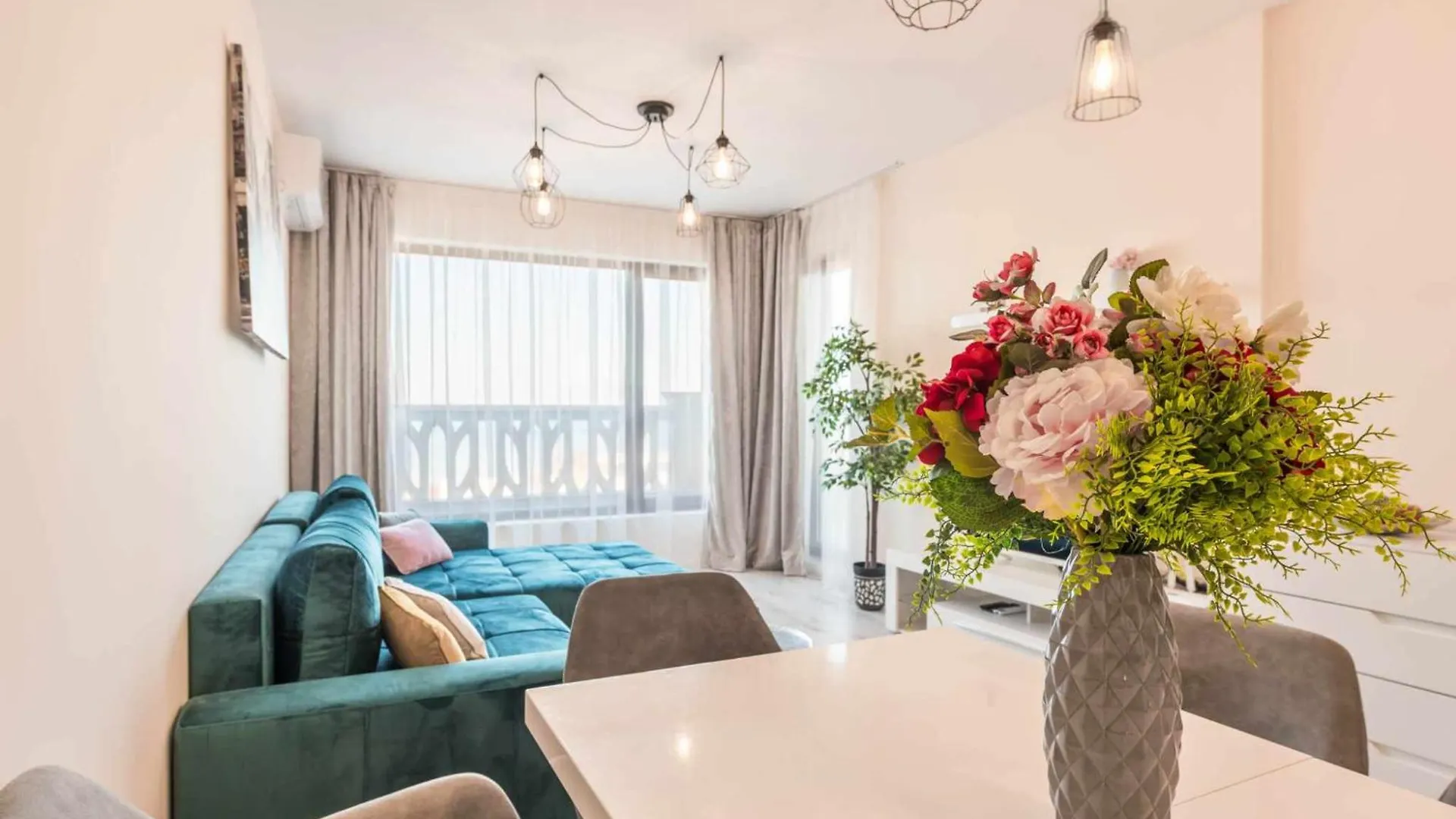 Azur Del Mar Seaview Apartment Varna Bulgaria