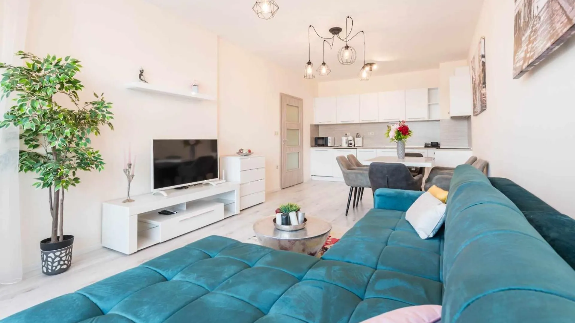Azur Del Mar Seaview Apartment Varna 0*,