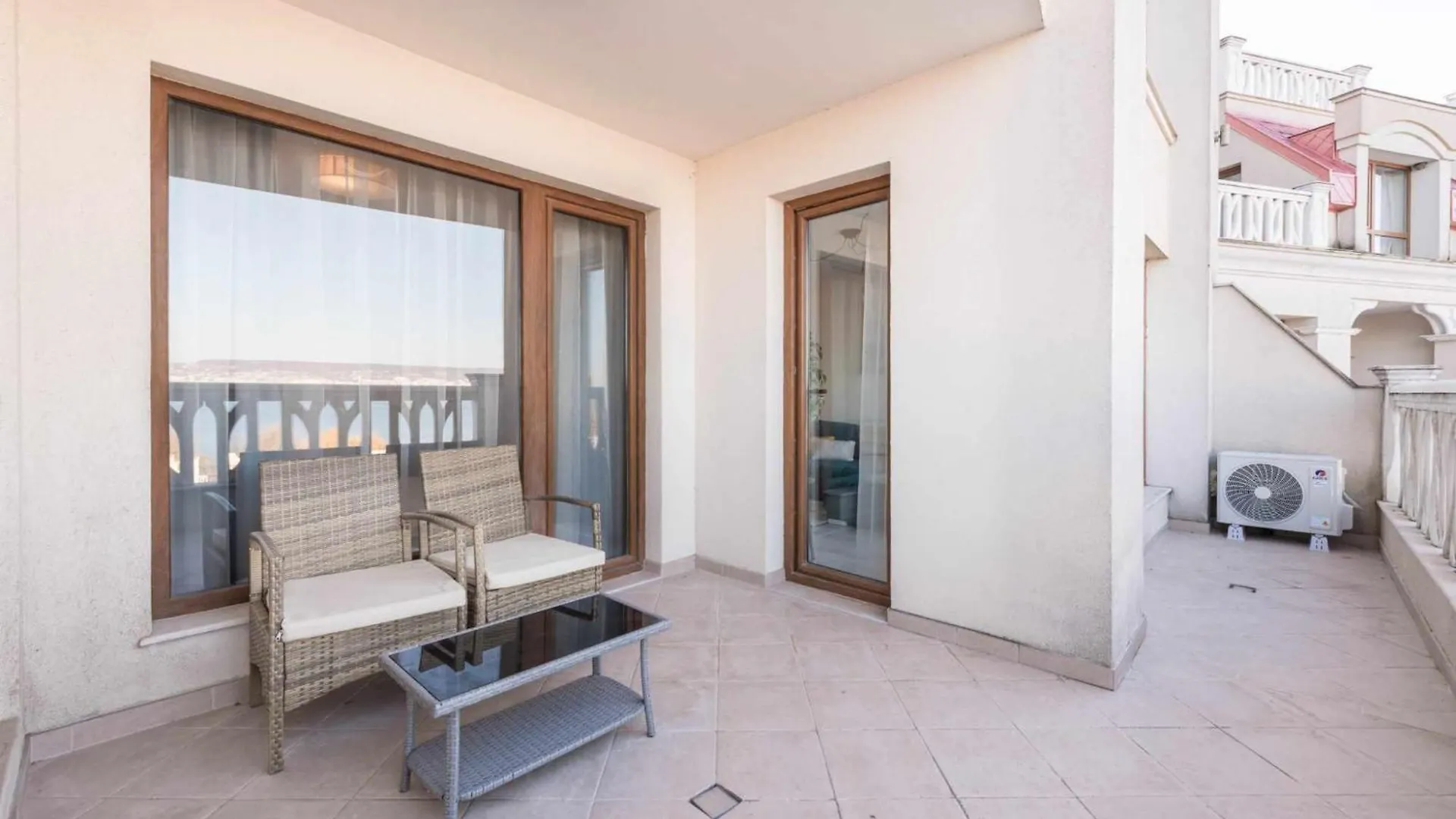 Azur Del Mar Seaview Apartment Varna